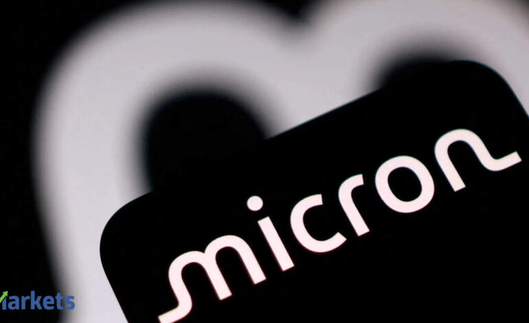 US stoks | Micron surges 19%, overtakes Meta in market value amid relentless AI infrastructure demand