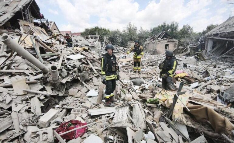 Russian attacks kill five in Ukraine, local officials say