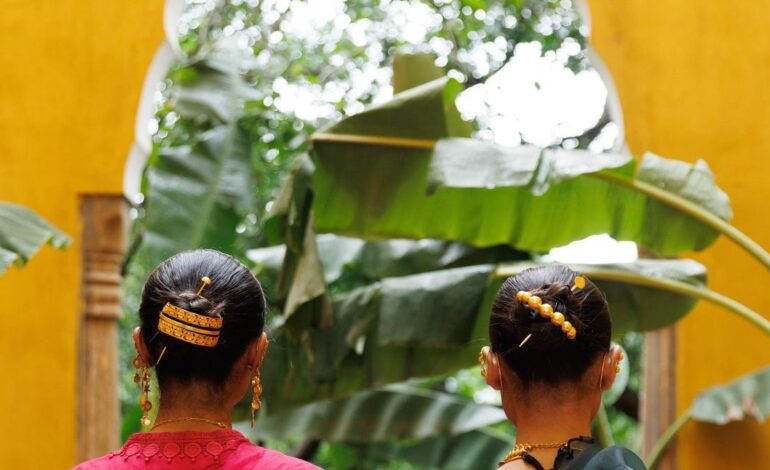 From facelets to haathphools, Desi Bling gives Indian jewellery a fresh spin