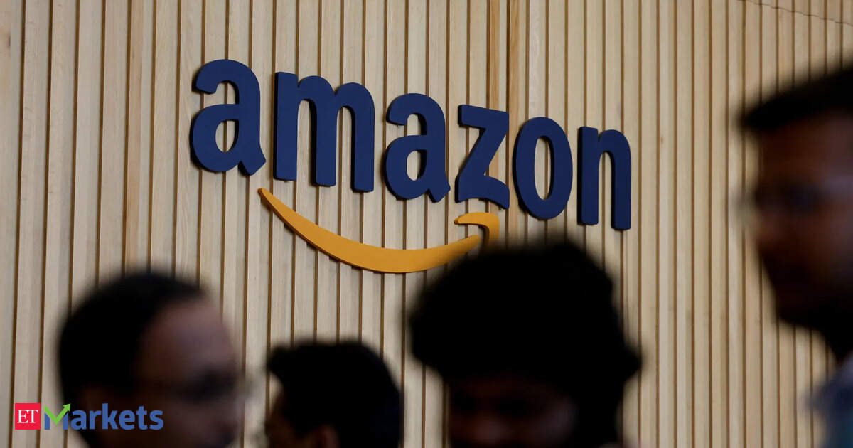 Amazon aims to raise $25 billion from bond sale, Bloomberg News reports