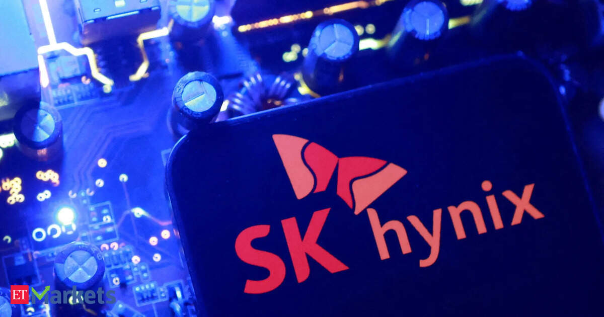 SK Hynix shares jump 14% in debut on US stock market riding on AI wave
