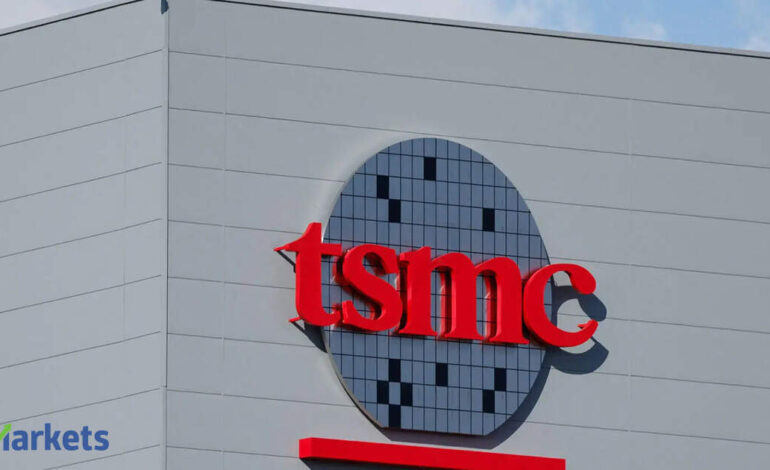 Global Market: TSMC to invest additional $100 billion in Arizona, raises capex on booming AI demand