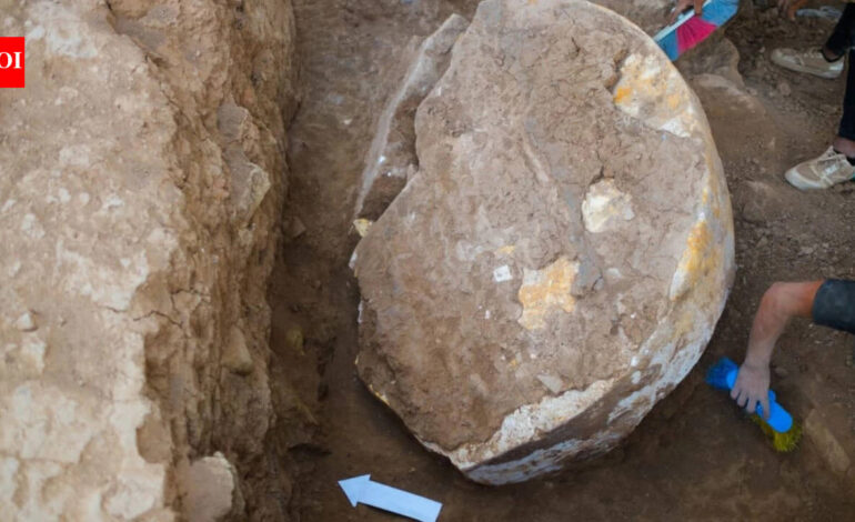 Archaeologists in Iraq unearthed a rare 2,600-year-old Assyrian stele of King Ashurbanipal at Nineveh’s Shamash Gate, nearly a decade after ISIS damaged the ancient city