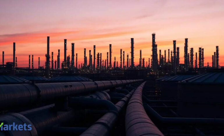 Choppy oil keeps investors on edge, stocks brace for big earnings week