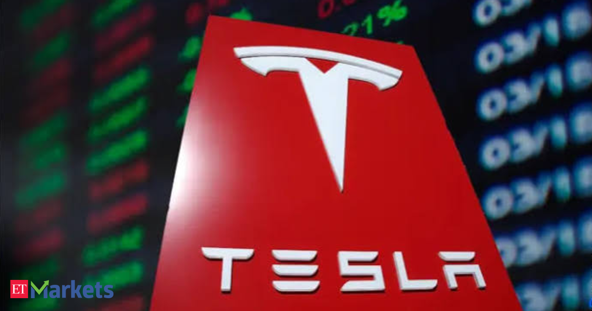 Elon Musk’s Tesla posts cash burn as capex surges on AI, robotaxi push