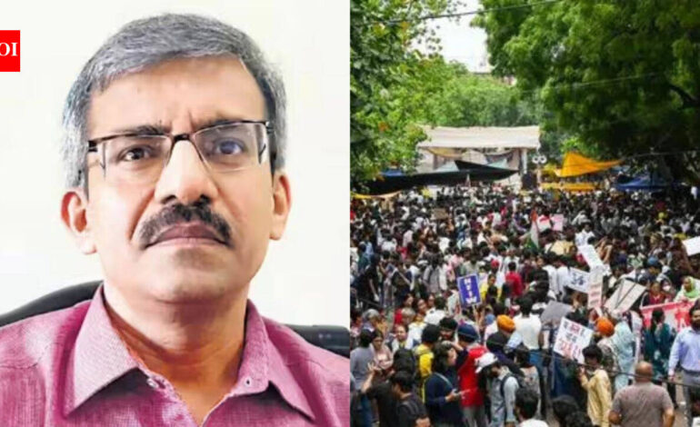 2 new secretaries in education ministry, Vineet Joshi moved to panchayati raj | India News