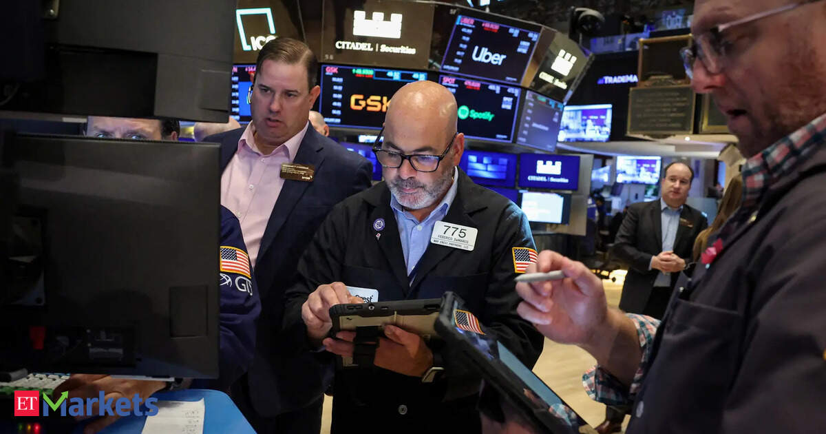 US stocks today: S&P 500, Nasdaq fall as investors juggle earnings, Mideast risks and tariffs