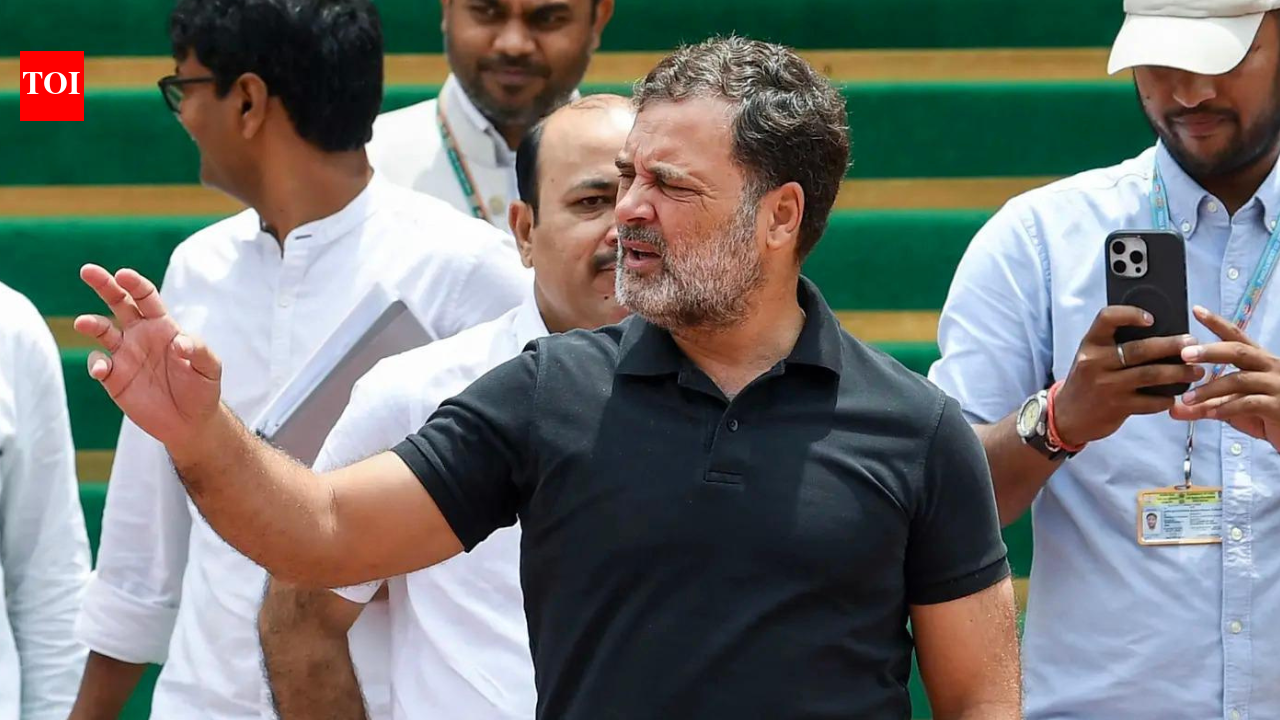 ‘Pellet guns in Delhi, AK-47s in Bihar’: Rahul Gandhi attacks Modi govt over ‘jaanleva’ system against students | India News