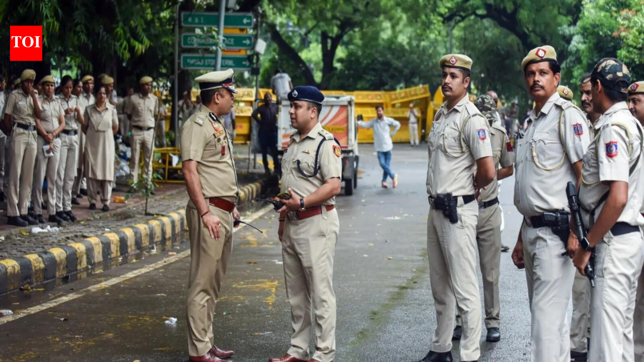 CJP protest: Delhi Police refutes claim that woman protester sustained gunshot injury | India News