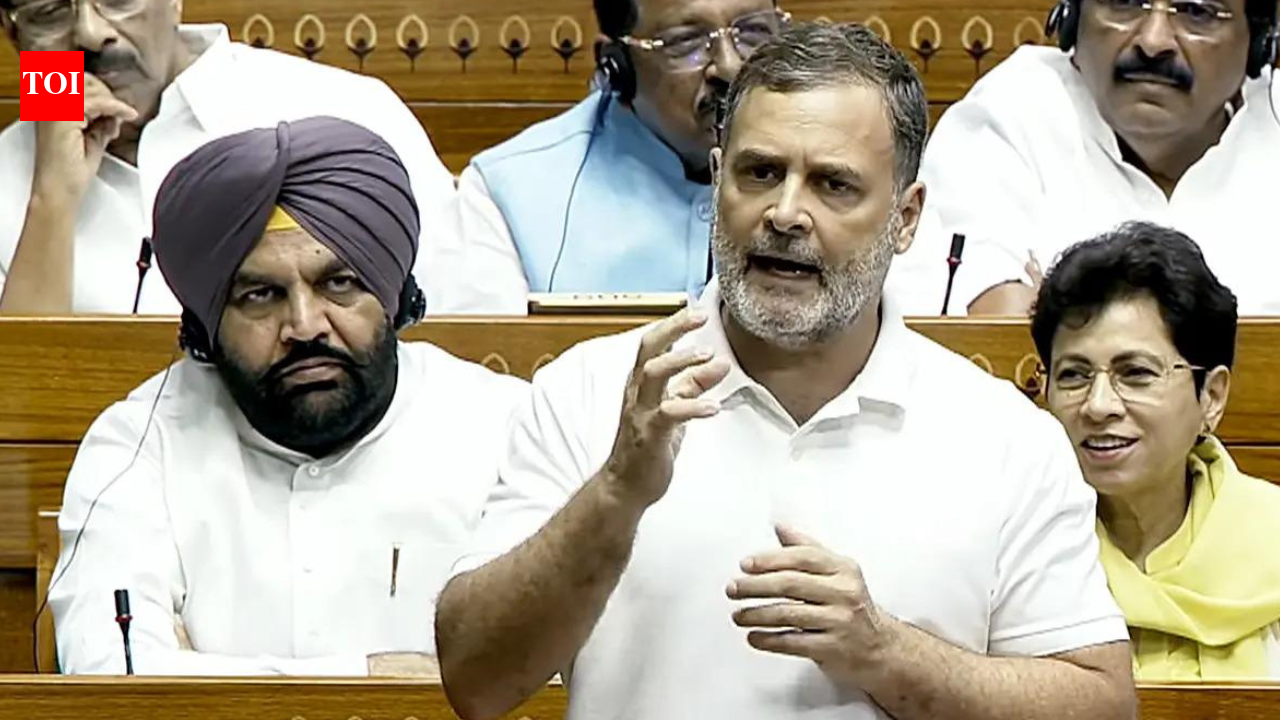 Rahul Gandhi: ‘Students deserve justice’: Rahul Gandhi shares video claiming police brutality during NEET protest | India News