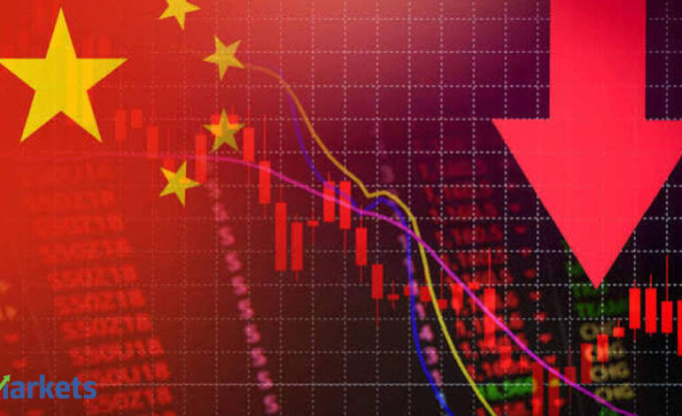 Global Market: China, Hong Kong stocks slip as AI selloff hits chip shares; defensive sectors gain