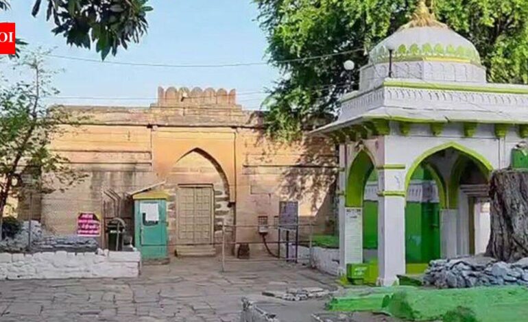 Bhojshala complex row: SC asks government to provide nearby site for Friday namaz | India News
