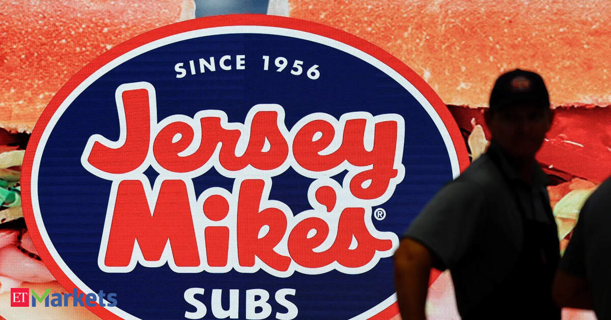 US stocks: Jersey Mike’s shares fall 8.7% in New York debut