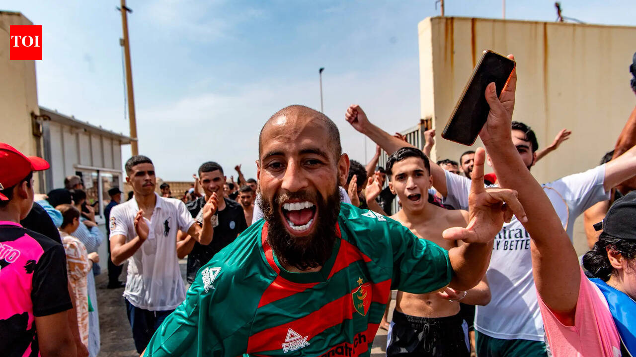 Videos of Moroccan migrants entering Spain after swimming around border barriers go viral; ‘Declare national emergency’