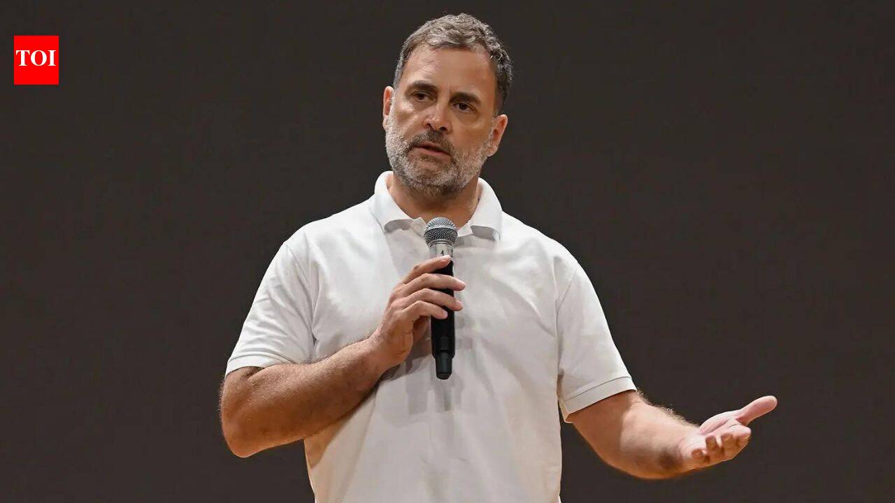 ‘Aap BJP ke ho kya?’ Rahul Gandhi’s response to question on cops injured during student protest | India News