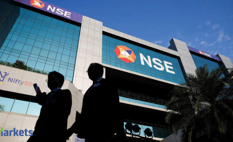 NSE pays Rs 715 crore to settle pending Rs 1,491-crore co-location case ahead of IPO