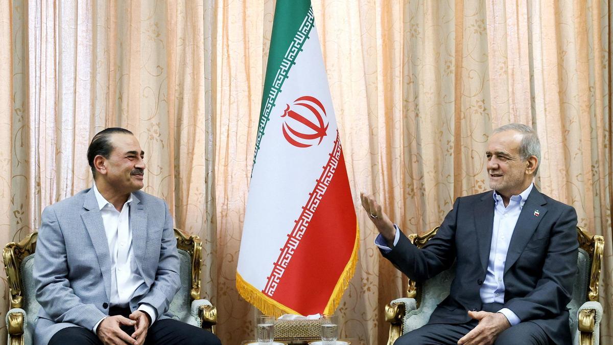 West Asia war LIVE: Pakistan says U.S.-Iran talks ongoing as foes trade attacks