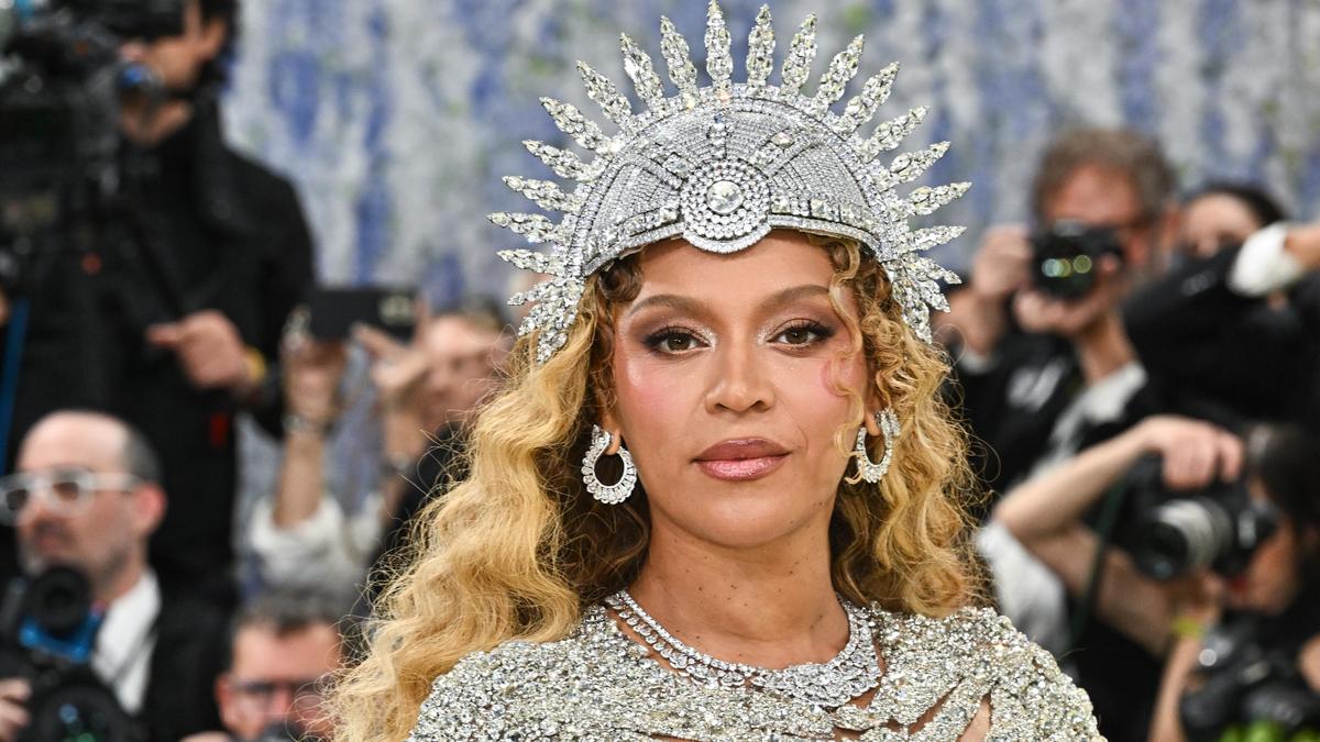 Met Gala 2026: Beyoncé, Bad Bunny and Janelle Monáe take artistic liberties with dress code