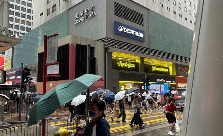 China evacuates 20,000 people as Typhoon Noul nears