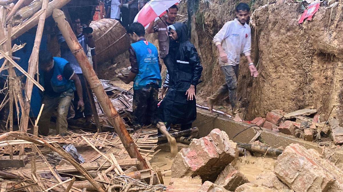 Landslip kills seven children, teacher at Rohingya camp in Bangladesh