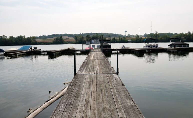 Five people dead in apparent mass drowning in Ohio river