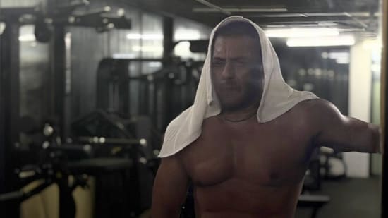 Salman Khan, 60, flaunts ripped abs in new pics, shares cryptic message for critics: ‘Jo darr gaya voh mar gaya’