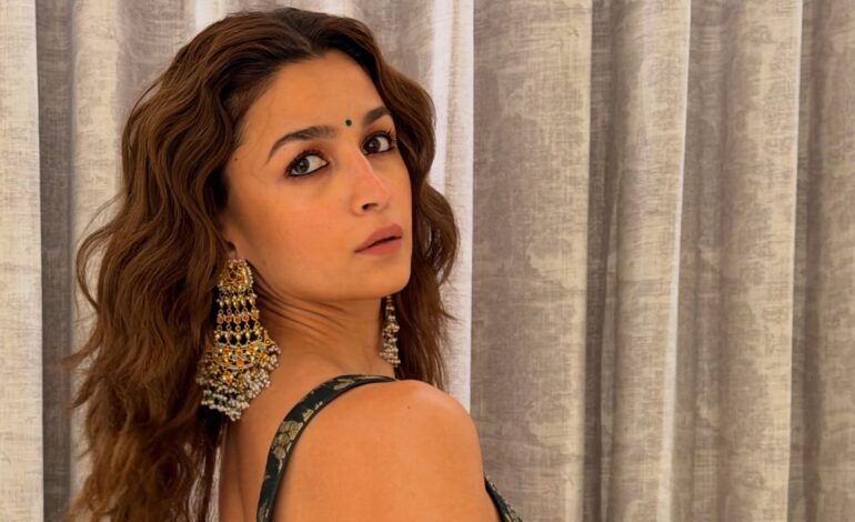 Alia Bhatt’s emerald Banarasi brocade set came with prowling tigers and regal birds