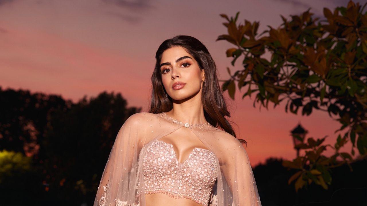 Khushi Kapoor ditches the dupatta for a crystal-encrusted cape with her Tarun Tahiliani lehenga