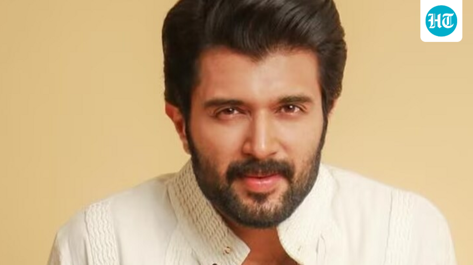 Vijay Deverakonda pens heartfelt note as he completes 10 years as an actor: ‘I feel the weight on my shoulders’