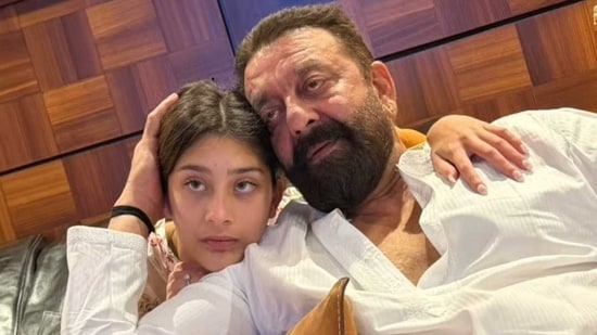 ‘Family game night’: Maanayata Dutt gives a sneak peek into Sanjay, Iqra and Shahraan’s FIFA Finals watch party