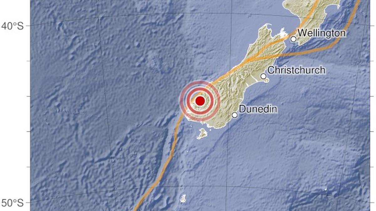 New Zealand warns of tsunami threat after 5.9-magnitude quake
