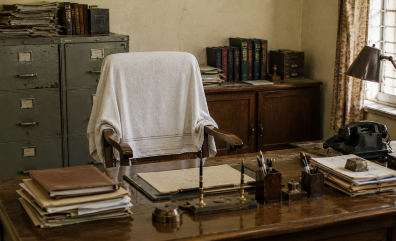 The towel on the chair of Sunil ji