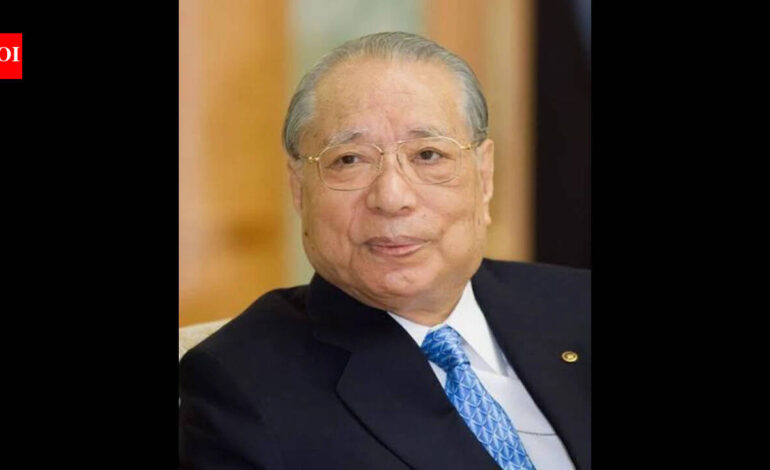 Quote of the day by Daisaku Ikeda: ‘A peaceful life does not mean a life free of toil and suffering’ and the true meaning of happiness