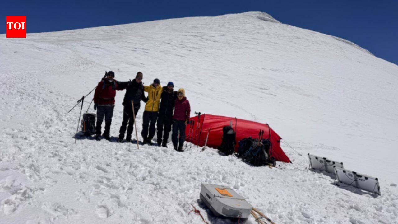 Scientists surveyed Turkey’s Mount Ararat glacier for the first time above 5,000 metres; the data will guide an attempt to recover its first ice core
