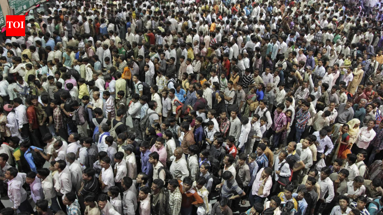 Census phase 2 likely to accept half-filled forms | India News
