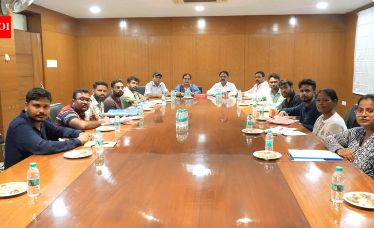 Jharkhand government holds talks with protesting students, promises to consider demands | India News