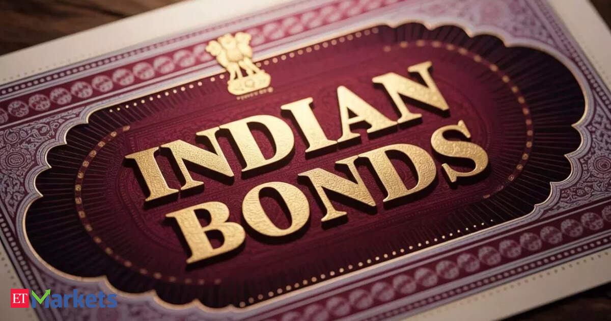 Indian bonds skid as crude soars, Treasuries fall