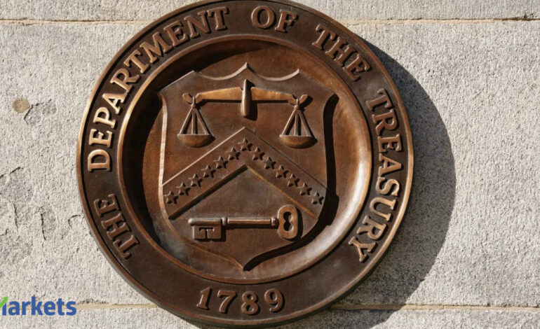 US Treasuries hold gains as softer inflation weakens rate-hike fears