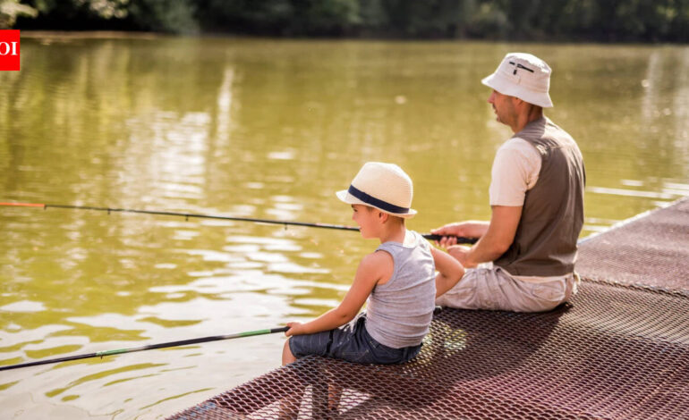 8-year-old boy catches a piranha while fishing with dad at Pennsylvania lake