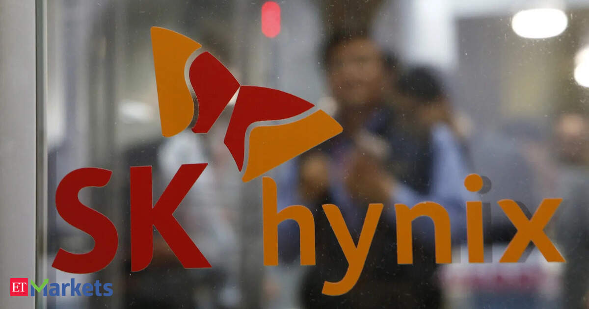 South Korea’s SK Hynix announces buyback after stock crashes 50% in two months, wipes off massive retail wealth