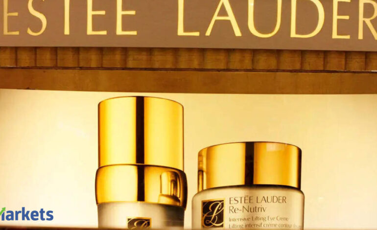 Estee Lauder bets on fragrances and skincare to deliver strong annual profit