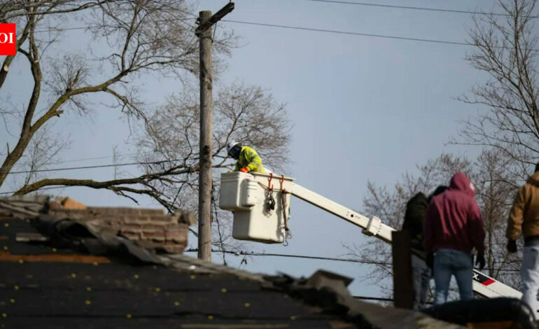 75,000 still without power in northwest Indiana, outages may last until Aug 25