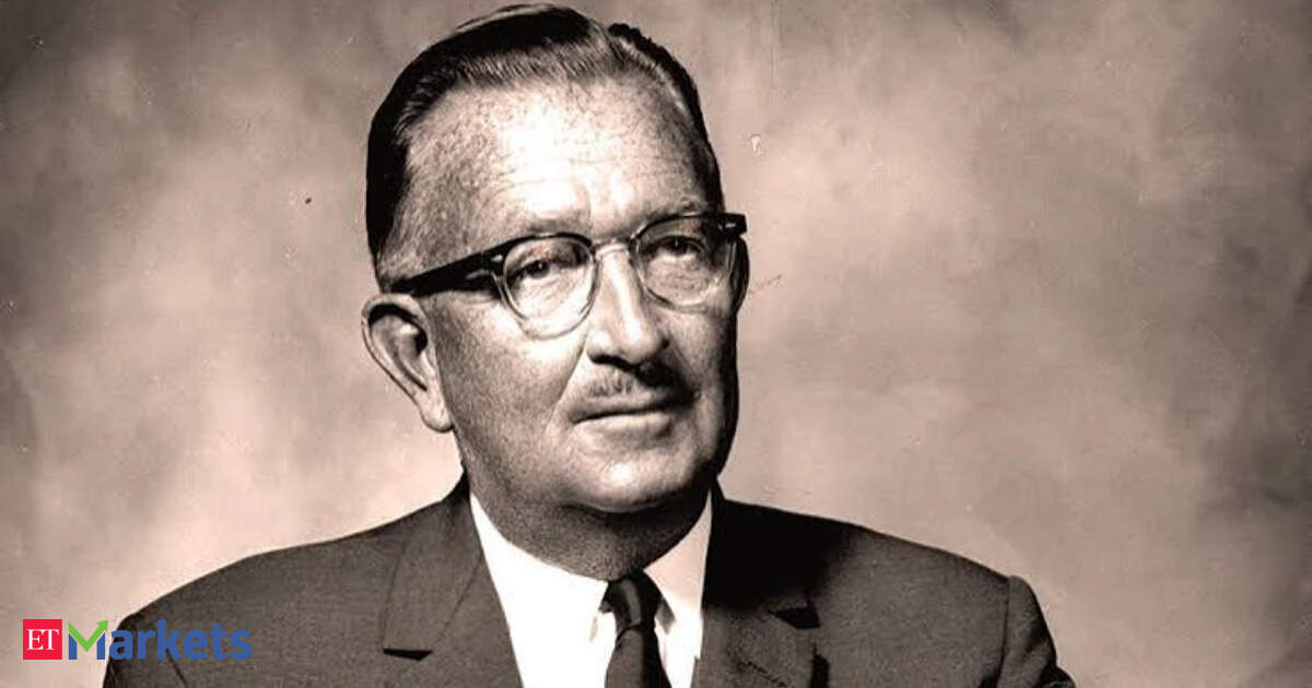 Quote of the day by T. Rowe Price: “When picking a list of growth stocks for long-term investment, broad diversification of the risk is the first and most important principle to follow. No one can look ahead five or ten years and say what is the most promising industry or the best stock to own”