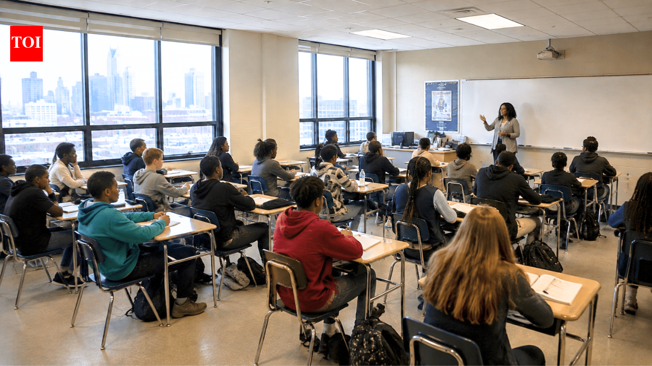 Detroit school students can earn $100 every week just by attending all their classes as district schools bring back cash rewards for perfect attendance | World News