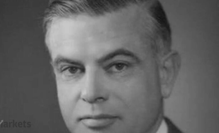 Quote of the day by Alfred Winslow Jones: “The tools that get investors and speculators in and out of the market only after some widely followed average has turned must obviously exaggerate the movements of the market”