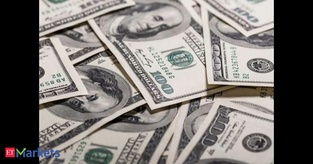 Short-term rates ease as banks see surge in dollar deposits
