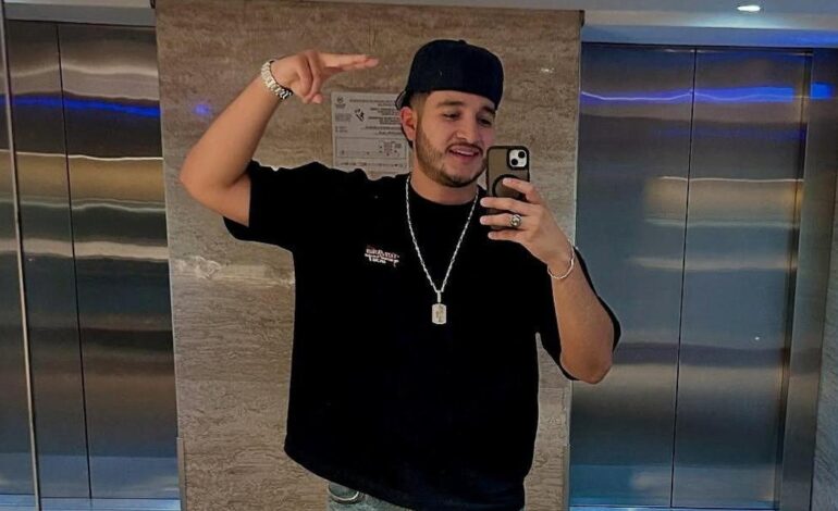 Gunman kills popular Mexican influencer during livestream
