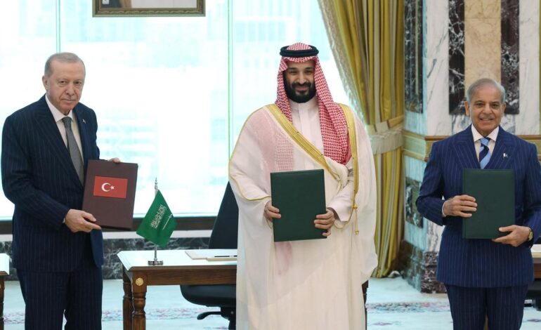 Turkiye lays out plans for defence pact with Pakistan, Saudi Arabia
