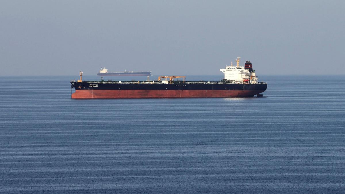 Vessel struck by unknown projectile in Strait of Hormuz, crew casualty reported, UKMTO says