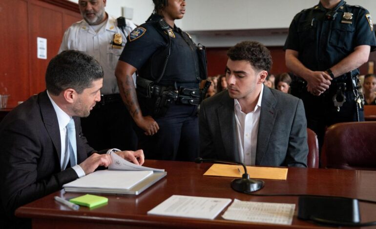 Luigi Mangione set to appear in court for expected guilty plea in killing of UnitedHealthcare CEO